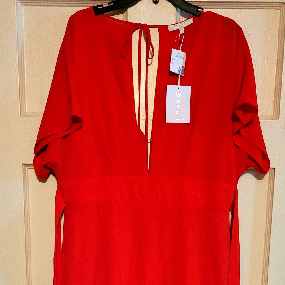 Beautiful long Maxi dress with a slid